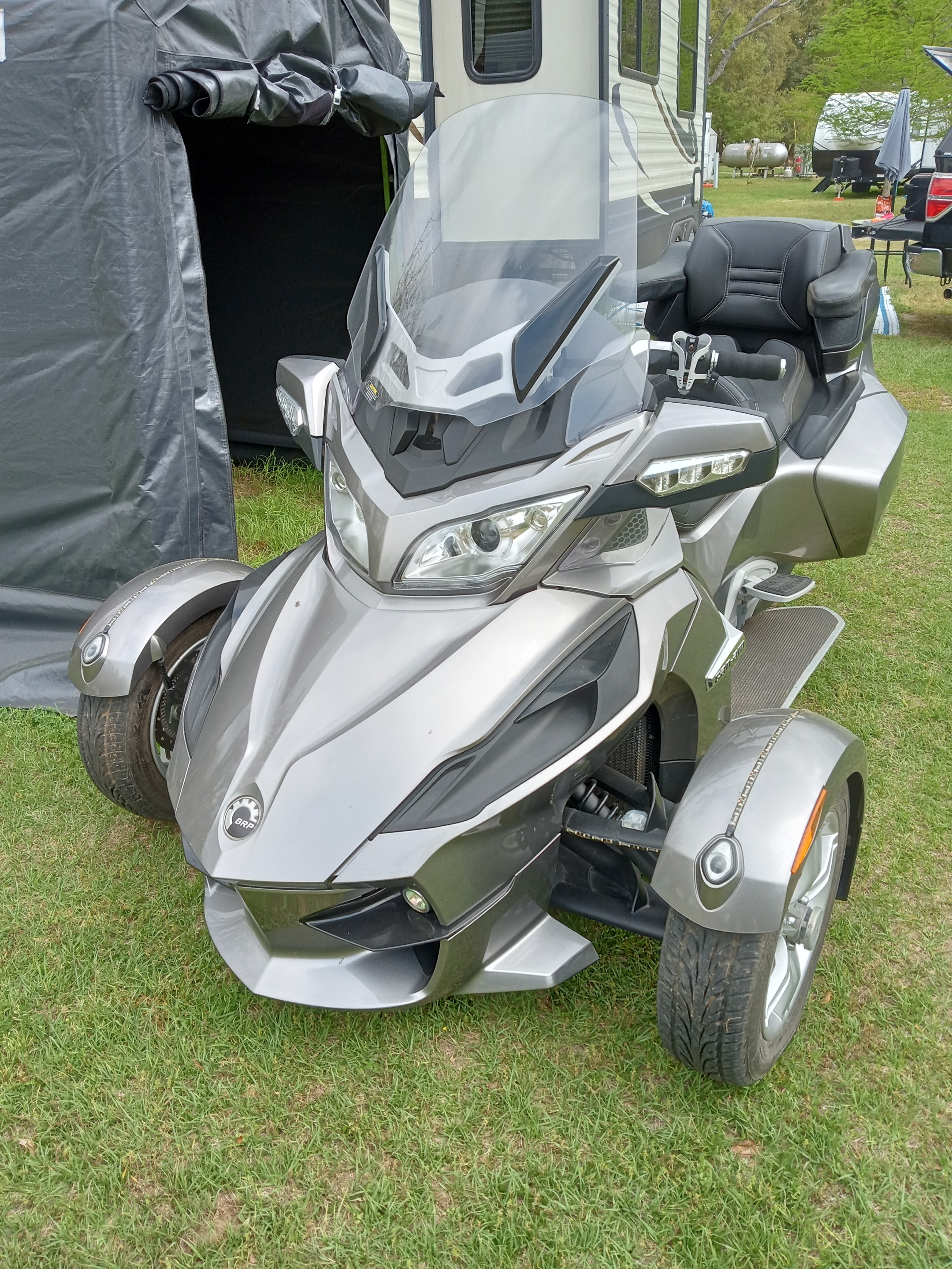 Can-Am Spyder RT Image