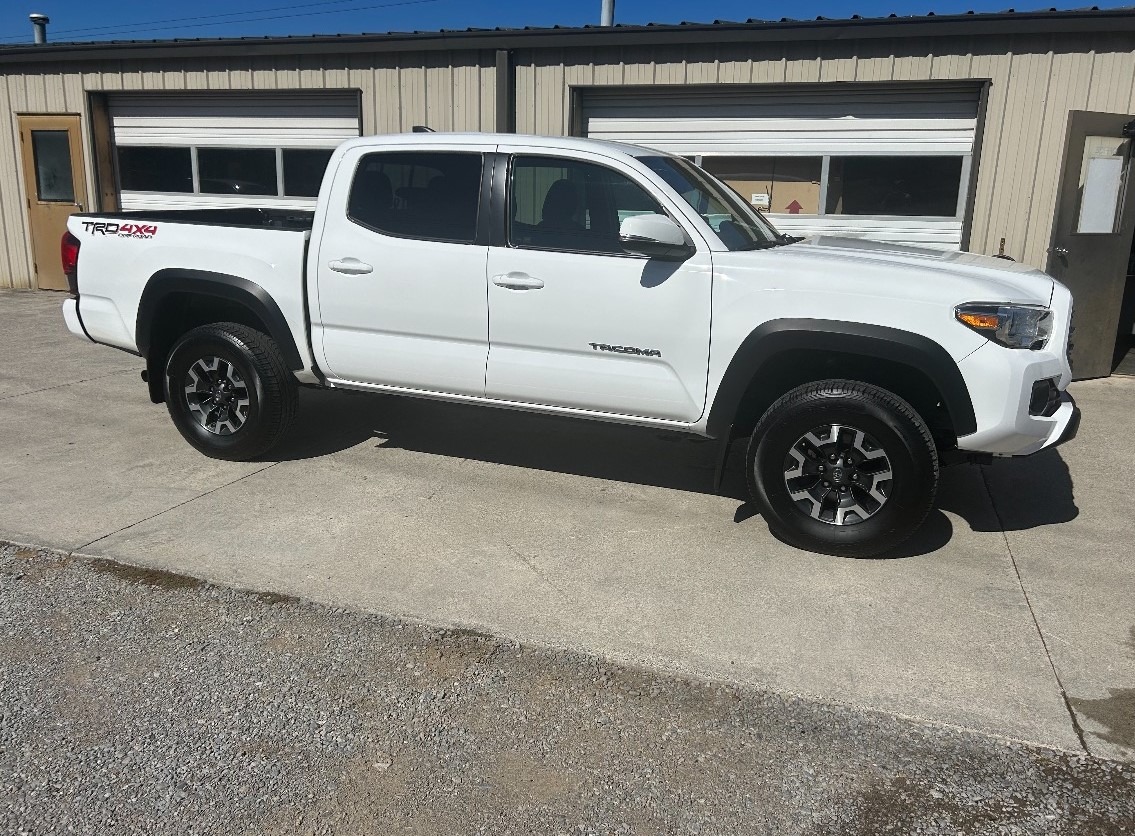 Whites Auto Sales LLC Car Dealer in Vonore, TN