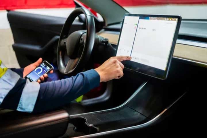 Tesla Vehicle Diagnostic