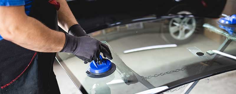Walker Auto Body and Frame Shop In Dallas TX | Glass and Windshield