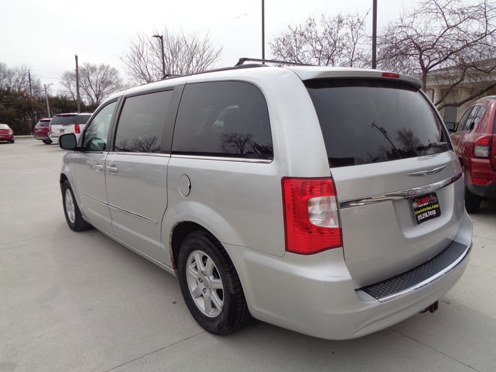 Minivans For Sale in Des Moines, IA El Paso Auto Sale